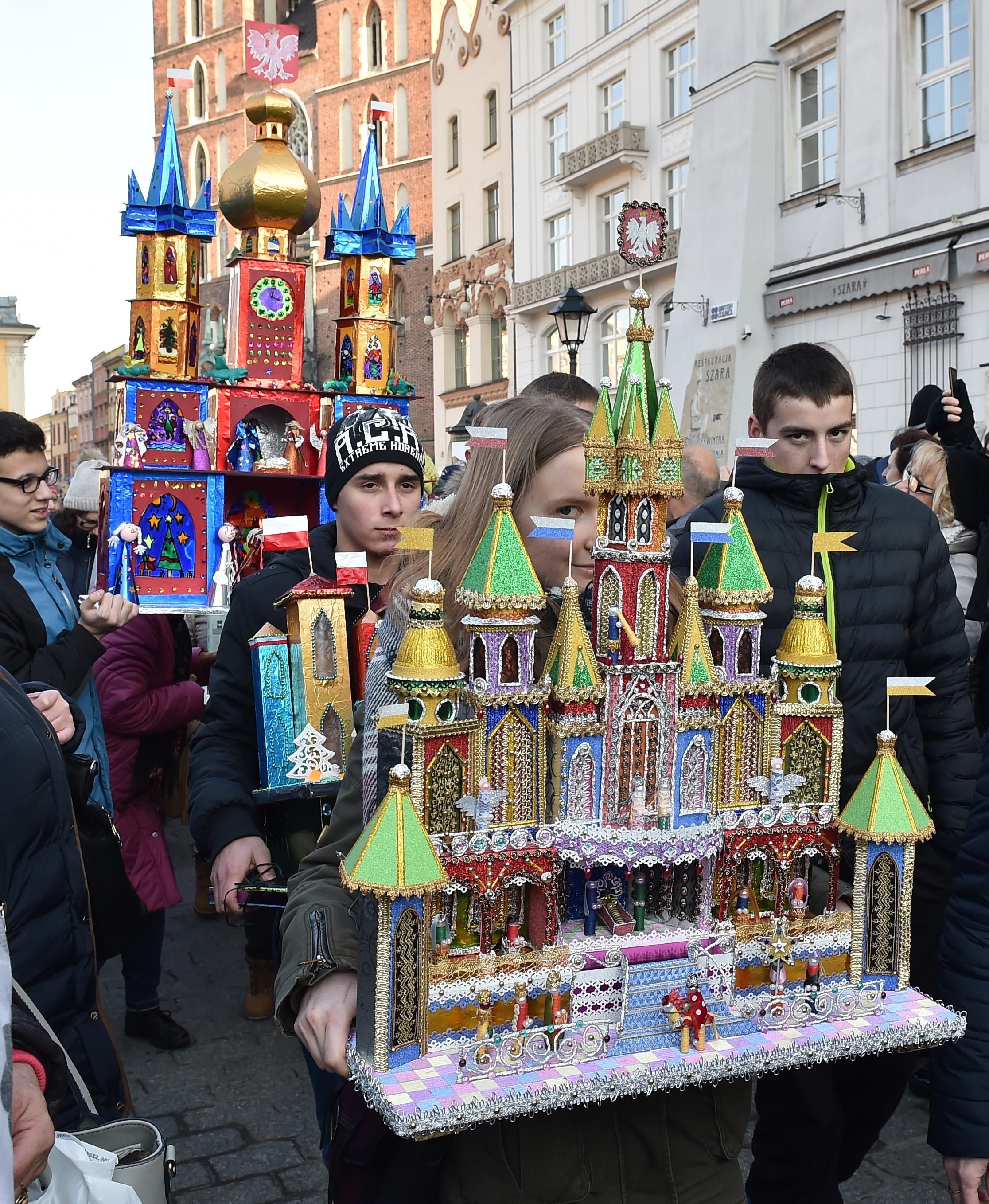 szopki na krakowskim rynku