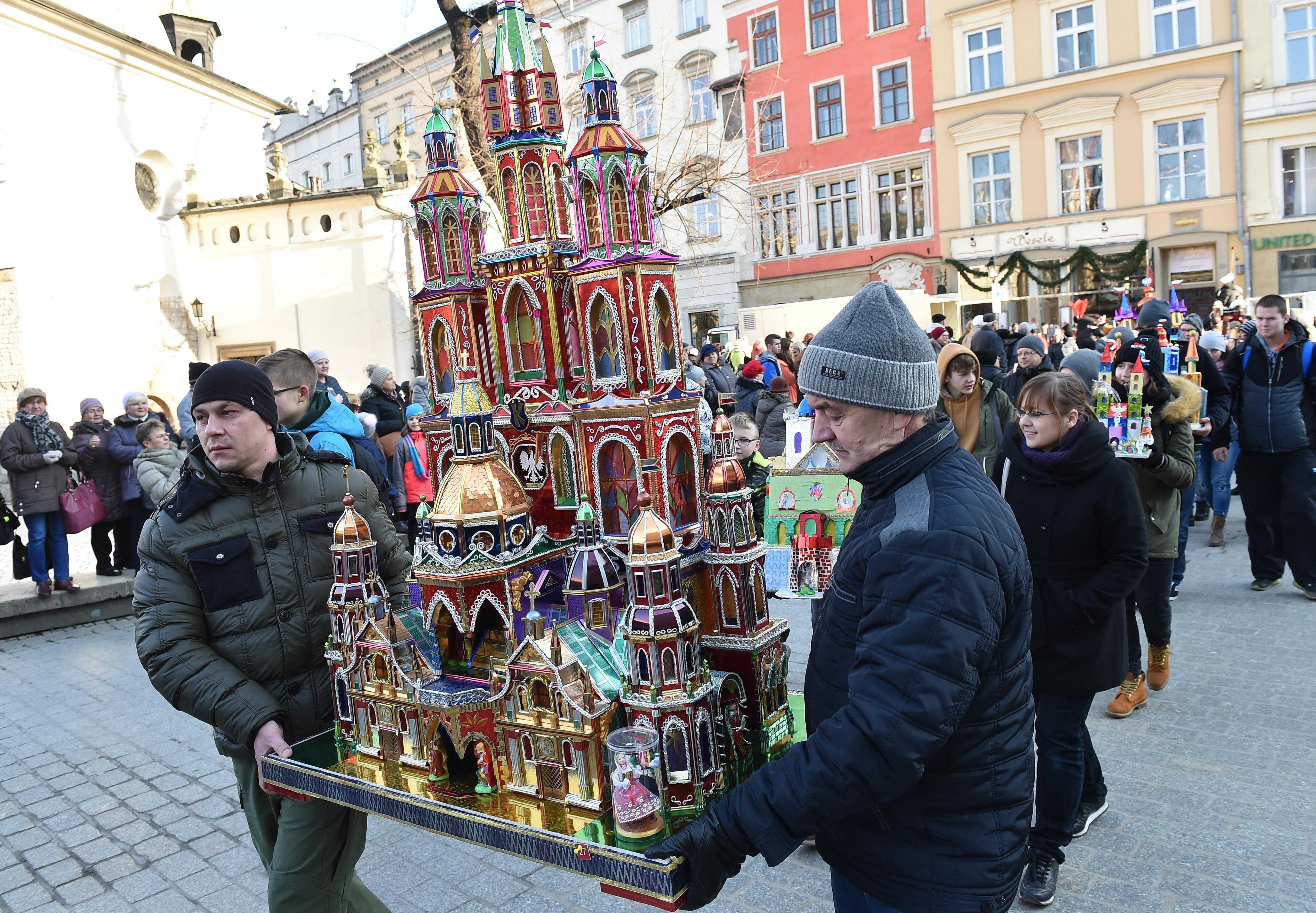 szopki na krakowskim rynku